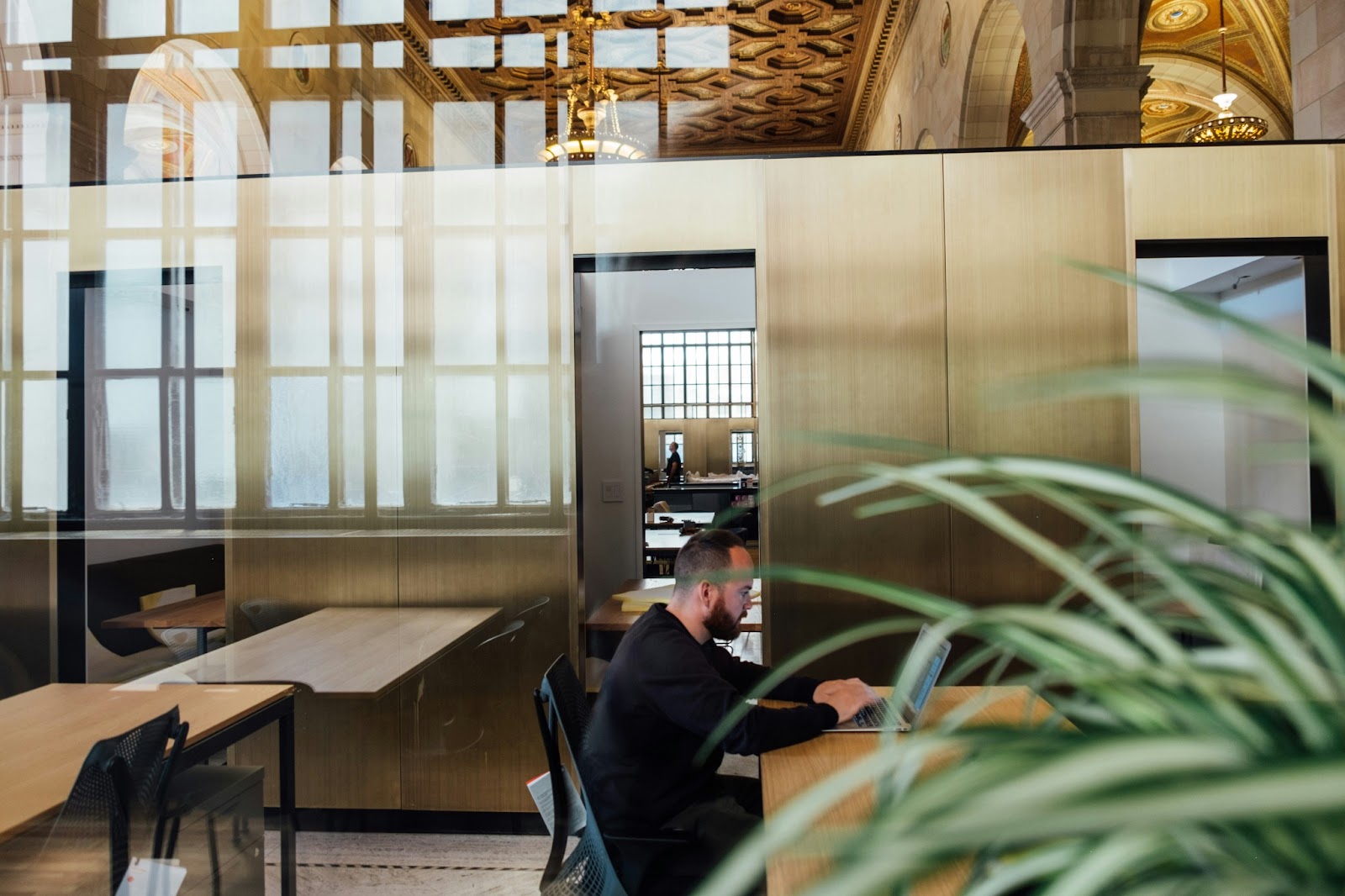 Alternative Study Spaces: Exploring Offbeat Places for Productivity in Minneapolis